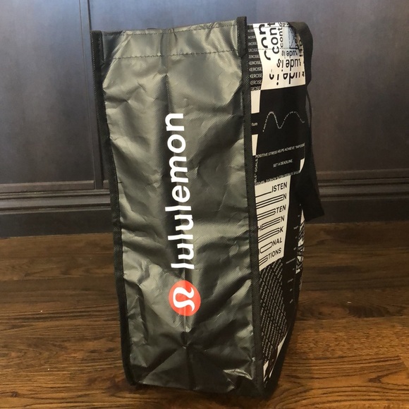 *FREE with purchase* Lululemon reusable bag - Picture 8 of 13